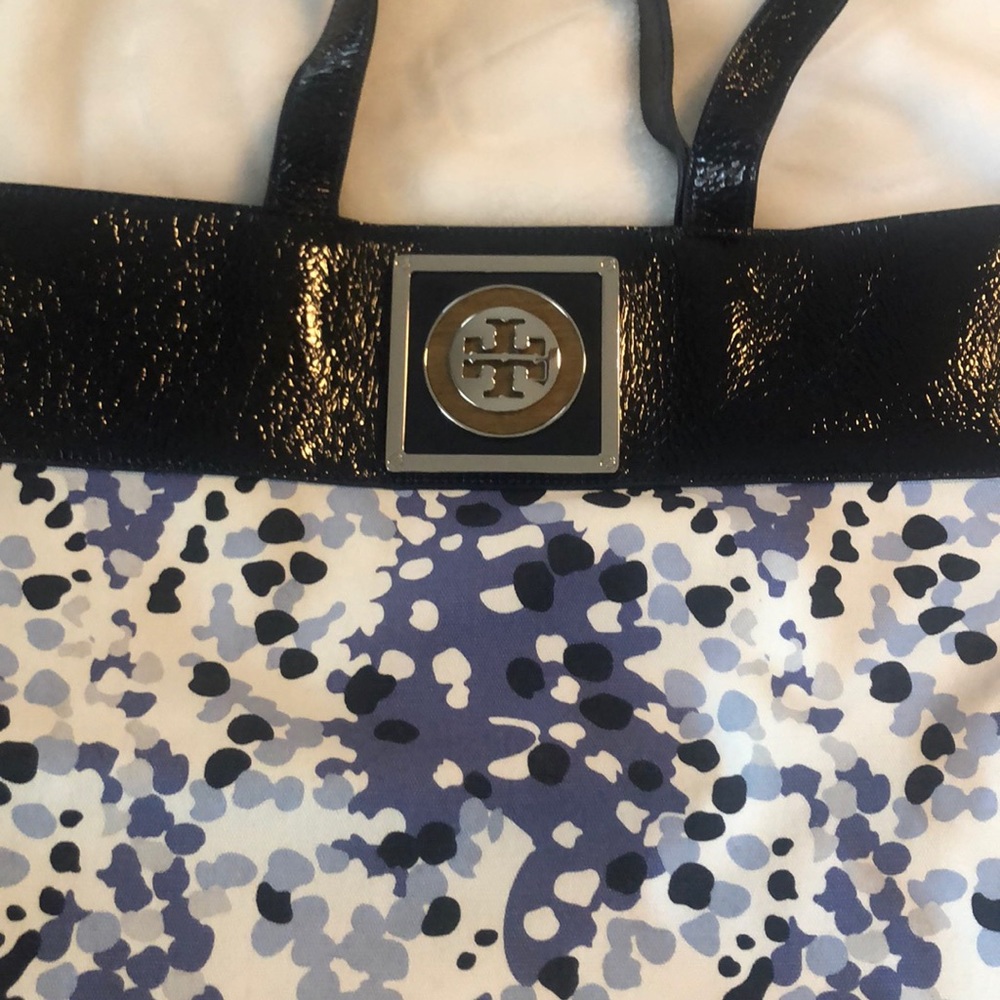 Tory tote - Picture 7 of 7